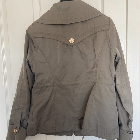 GUESS  green jacket - Picture 2 of 4